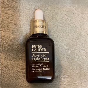 🌸New- Estée Lauder Advanced night repair.🌸